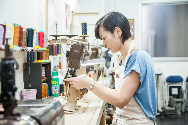 COCO hand work shoes 望月 智恵さん